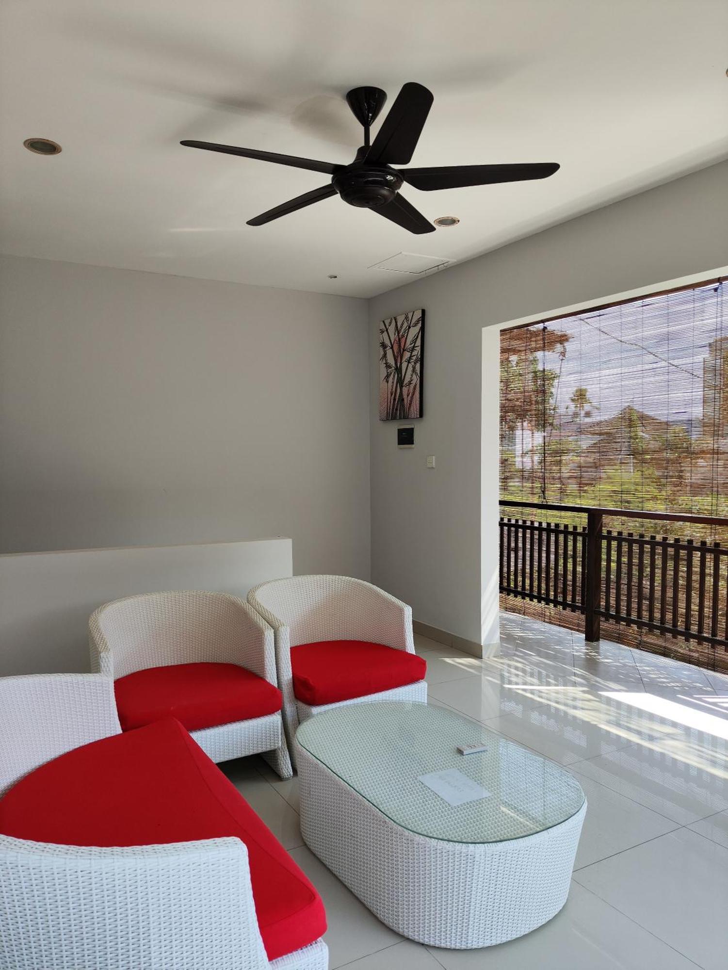 Villa Lovecho Canggu Εξωτερικό φωτογραφία
