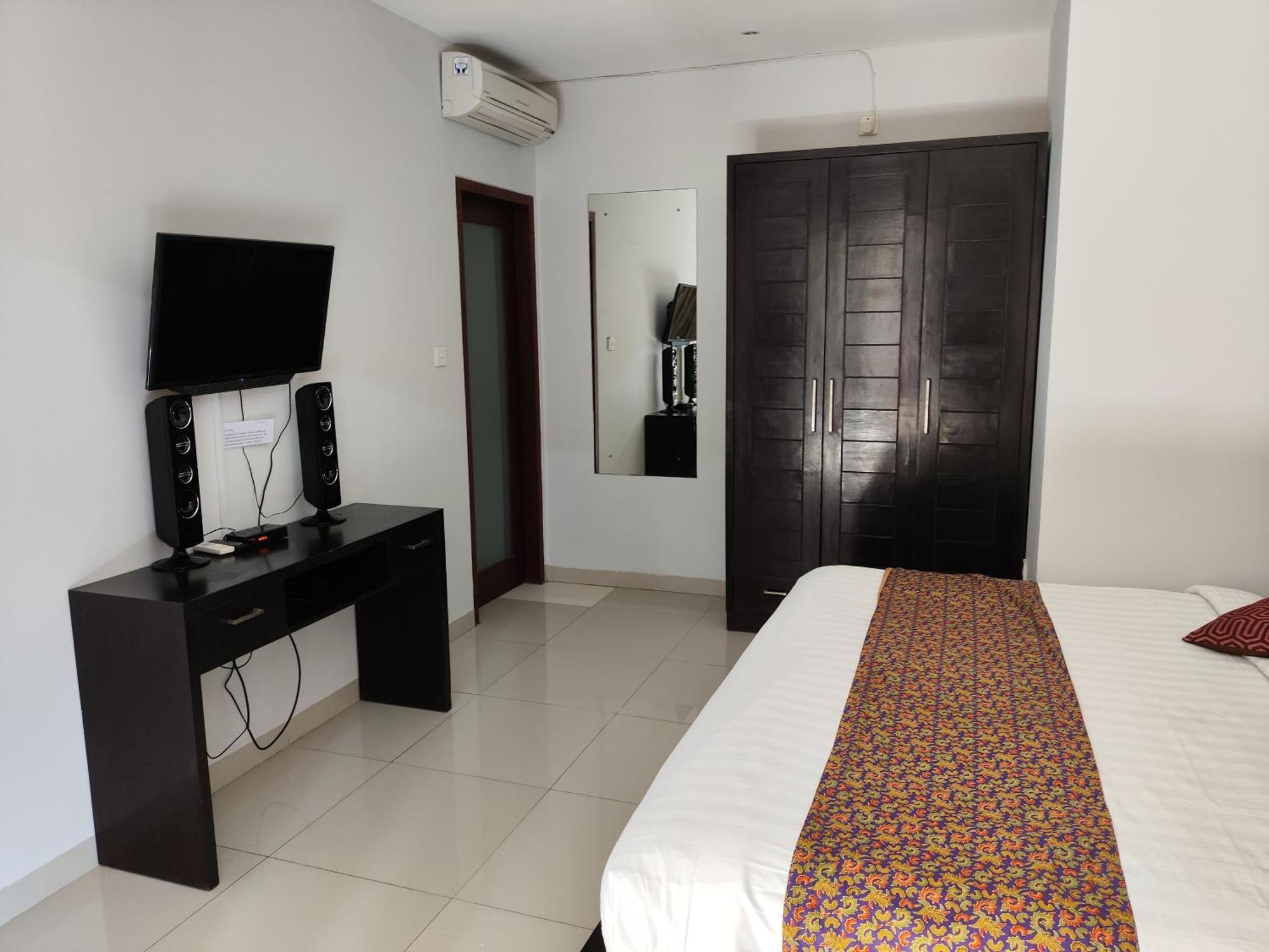 Villa Lovecho Canggu Εξωτερικό φωτογραφία