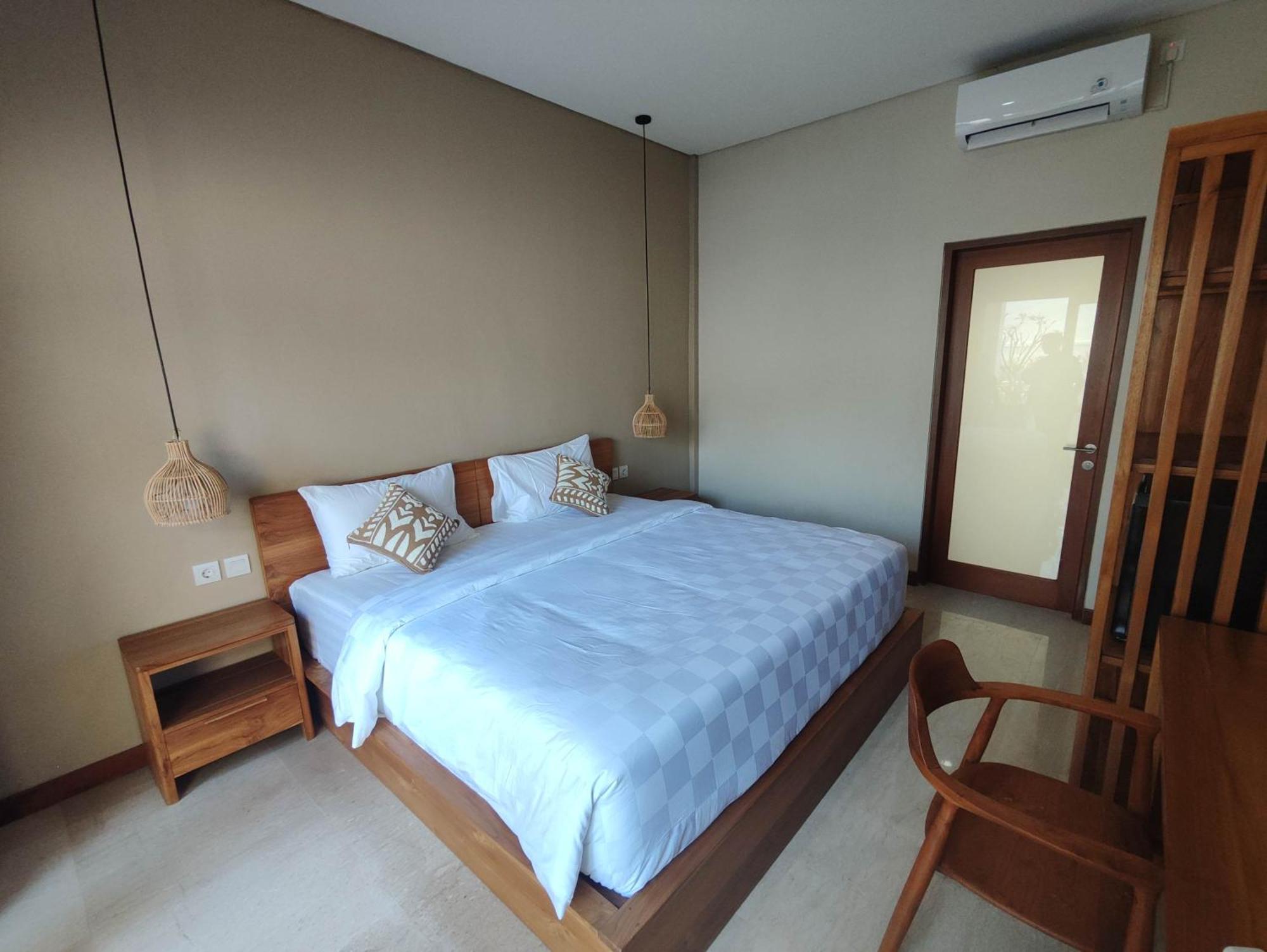 Villa Lovecho Canggu Εξωτερικό φωτογραφία