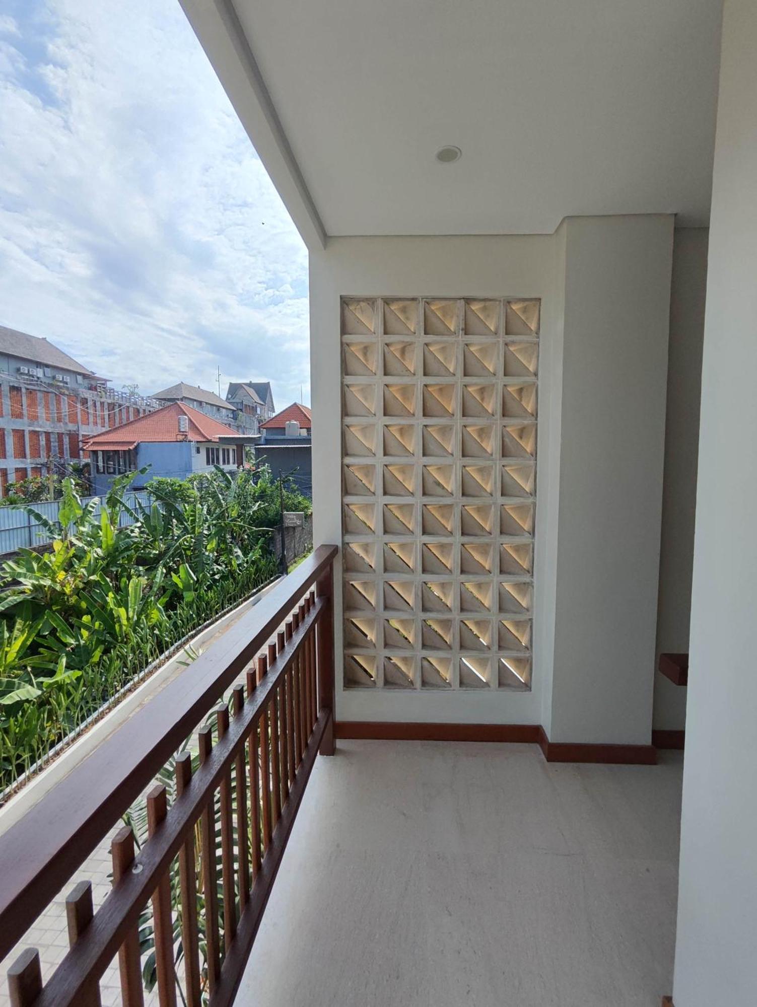 Villa Lovecho Canggu Εξωτερικό φωτογραφία