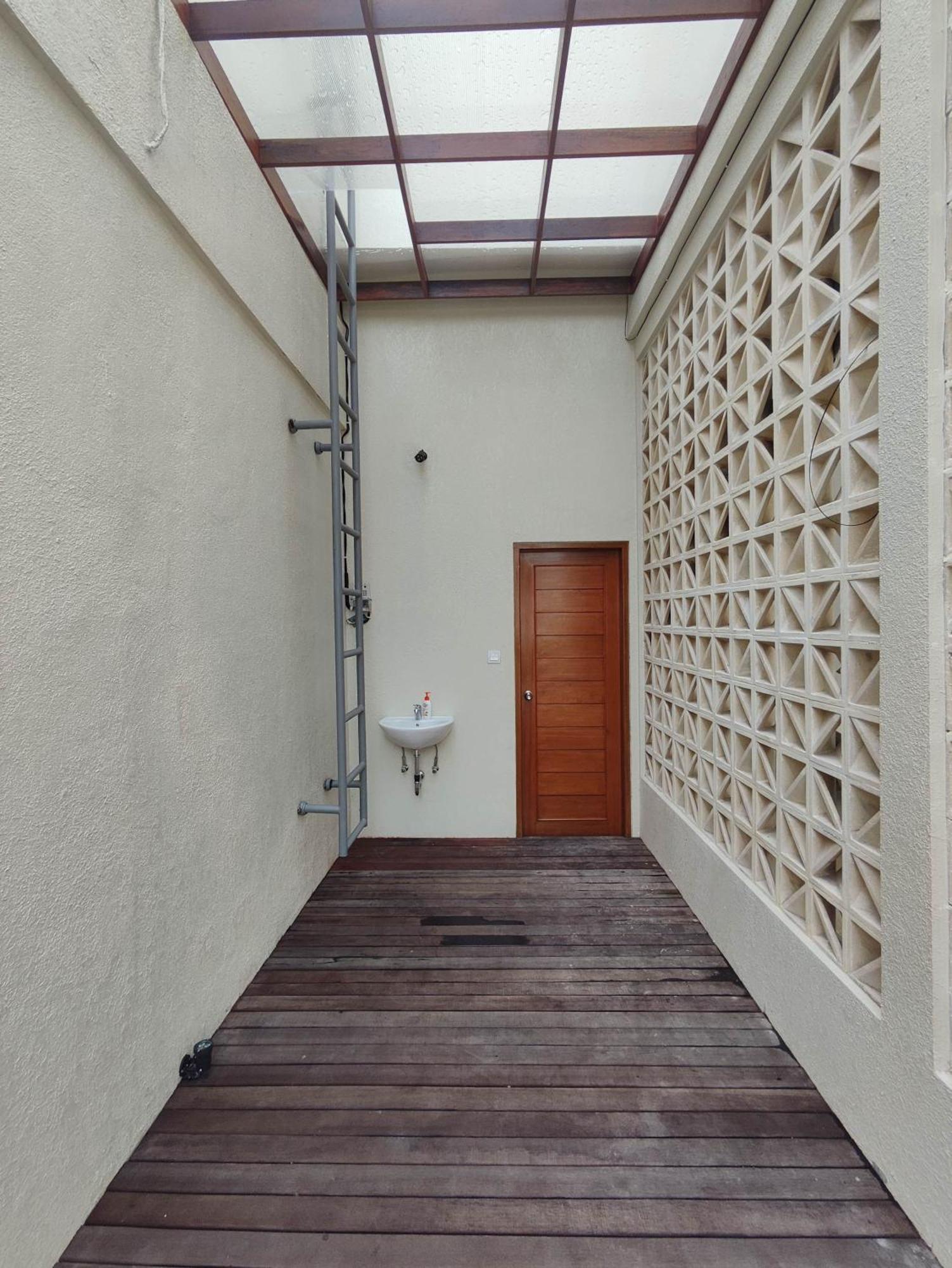Villa Lovecho Canggu Εξωτερικό φωτογραφία