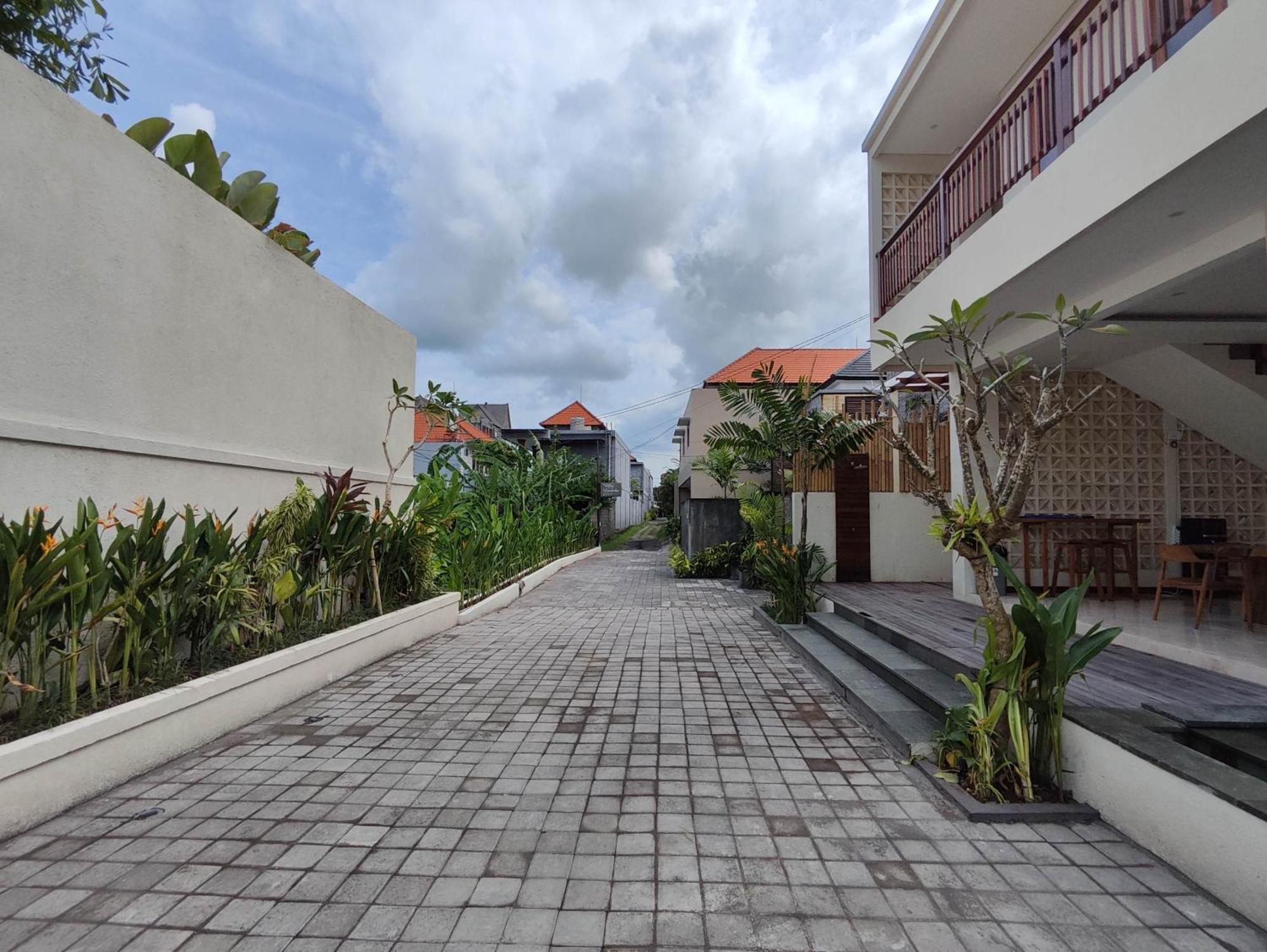 Villa Lovecho Canggu Εξωτερικό φωτογραφία
